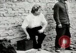 Standbild Frau Dynamite Berlin Deutschland, 1949, aus Sekunde 45 historischem Filmmaterial Videoclip 65675020789