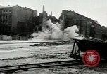 Standbild Frau Dynamite Berlin Deutschland, 1949, aus Sekunde 60 historischem Filmmaterial Videoclip 65675020789