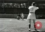 Image des femmes jouant All American Girls Baseball jeu Kenosha Wisconsin USA, 1949, de la seconde 13 séquences d'archives historiques vidéo 65675020790