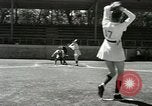 Image des femmes jouant All American Girls Baseball jeu Kenosha Wisconsin USA, 1949, de la seconde 14 séquences d'archives historiques vidéo 65675020790