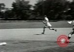 Image des femmes jouant All American Girls Baseball jeu Kenosha Wisconsin USA, 1949, de la seconde 19 séquences d'archives historiques vidéo 65675020790