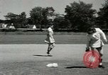 Image des femmes jouant All American Girls Baseball jeu Kenosha Wisconsin USA, 1949, de la seconde 24 séquences d'archives historiques vidéo 65675020790