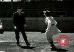 Image des femmes jouant All American Girls Baseball jeu Kenosha Wisconsin USA, 1949, de la seconde 31 séquences d'archives historiques vidéo 65675020790
