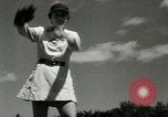 Image des femmes jouant All American Girls Baseball jeu Kenosha Wisconsin USA, 1949, de la seconde 53 séquences d'archives historiques vidéo 65675020790