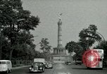Standbild Siegessaule Berlin Deutschland, 1955, aus Sekunde 6 historischem Filmmaterial Videoclip 65675020797