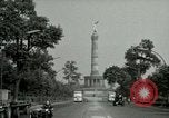 Standbild Siegessaule Berlin Deutschland, 1955, aus Sekunde 18 historischem Filmmaterial Videoclip 65675020797