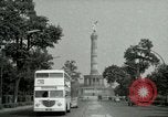 Standbild Siegessaule Berlin Deutschland, 1955, aus Sekunde 28 historischem Filmmaterial Videoclip 65675020797