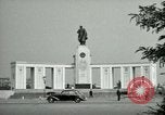 Standbild Siegessaule Berlin Deutschland, 1955, aus Sekunde 37 historischem Filmmaterial Videoclip 65675020797