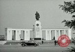 Standbild Siegessaule Berlin Deutschland, 1955, aus Sekunde 38 historischem Filmmaterial Videoclip 65675020797