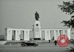 Standbild Siegessaule Berlin Deutschland, 1955, aus Sekunde 47 historischem Filmmaterial Videoclip 65675020797