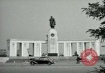 Standbild Siegessaule Berlin Deutschland, 1955, aus Sekunde 54 historischem Filmmaterial Videoclip 65675020797