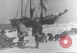 Immagine di Il Whaler Herman Arctic, 1915, secondo 46 filmato di repertorio 65675020828