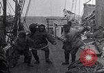 Immagine di Il Whaler Herman Arctic, 1915, secondo 52 filmato di repertorio 65675020828