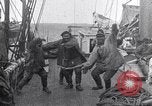 Immagine di Il Whaler Herman Arctic, 1915, secondo 54 filmato di repertorio 65675020828