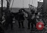 Immagine di Il Whaler Herman Arctic, 1915, secondo 56 filmato di repertorio 65675020828