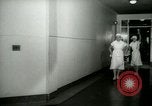 Standbild Bluttransfusion New York United States USA, 1948, aus Sekunde 8 historischem Filmmaterial Videoclip 65675020835