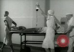 Standbild Bluttransfusion New York United States USA, 1948, aus Sekunde 15 historischem Filmmaterial Videoclip 65675020835