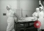 Standbild Bluttransfusion New York United States USA, 1948, aus Sekunde 30 historischem Filmmaterial Videoclip 65675020835