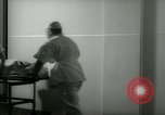 Standbild Bluttransfusion New York United States USA, 1948, aus Sekunde 34 historischem Filmmaterial Videoclip 65675020835
