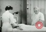 Standbild Bluttransfusion New York United States USA, 1948, aus Sekunde 42 historischem Filmmaterial Videoclip 65675020835