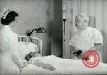 Standbild Bluttransfusion New York United States USA, 1948, aus Sekunde 55 historischem Filmmaterial Videoclip 65675020835