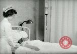 Standbild Bluttransfusion New York United States USA, 1948, aus Sekunde 61 historischem Filmmaterial Videoclip 65675020835