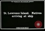 Standbild whaler Herman Saint Lawrence Island Alaska USA, 1915, aus Sekunde 4 historischem Filmmaterial Videoclip 65675020842