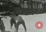 Standbild whaler Herman Saint Lawrence Island Alaska USA, 1915, aus Sekunde 43 historischem Filmmaterial Videoclip 65675020842