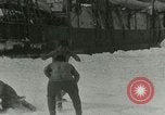 Standbild whaler Herman Saint Lawrence Island Alaska USA, 1915, aus Sekunde 44 historischem Filmmaterial Videoclip 65675020842
