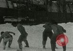 Standbild whaler Herman Saint Lawrence Island Alaska USA, 1915, aus Sekunde 50 historischem Filmmaterial Videoclip 65675020842