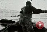 Standbild Walross Jagd Saint Lawrence Island Alaska USA, 1915, aus Sekunde 10 historischem Filmmaterial Videoclip 65675020844