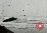 Standbild Walross Jagd Saint Lawrence Island Alaska USA, 1915, aus Sekunde 25 historischem Filmmaterial Videoclip 65675020844