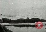 Standbild Walross Jagd Saint Lawrence Island Alaska USA, 1915, aus Sekunde 31 historischem Filmmaterial Videoclip 65675020844