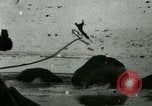Standbild Walross Jagd Saint Lawrence Island Alaska USA, 1915, aus Sekunde 37 historischem Filmmaterial Videoclip 65675020844