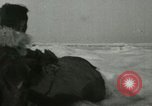 Standbild Walross Jagd Saint Lawrence Island Alaska USA, 1915, aus Sekunde 53 historischem Filmmaterial Videoclip 65675020844