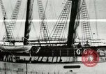 Standbild Captain Pedersen von Whaler Herman Trades mit Eskimos Indian Point Alaska USA, 1915, aus Sekunde 14 historischem Filmmaterial Videoclip 65675020846