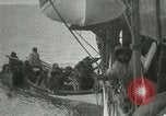 Standbild Captain Pedersen von Whaler Herman Trades mit Eskimos Indian Point Alaska USA, 1915, aus Sekunde 48 historischem Filmmaterial Videoclip 65675020846