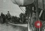 Standbild Captain Pedersen von Whaler Herman Trades mit Eskimos Indian Point Alaska USA, 1915, aus Sekunde 54 historischem Filmmaterial Videoclip 65675020846