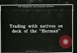 Standbild Captain Pedersen von Whaler Herman Trades mit Eskimos Indian Point Alaska USA, 1915, aus Sekunde 58 historischem Filmmaterial Videoclip 65675020846