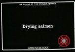 Standbild Alaskan Dorf Alaska USA, 1915, aus Sekunde 3 historischem Filmmaterial Videoclip 65675020847