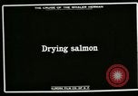 Standbild Alaskan Dorf Alaska USA, 1915, aus Sekunde 4 historischem Filmmaterial Videoclip 65675020847