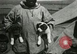 Standbild Alaskan Dorf Alaska USA, 1915, aus Sekunde 34 historischem Filmmaterial Videoclip 65675020847