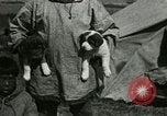 Standbild Alaskan Dorf Alaska USA, 1915, aus Sekunde 35 historischem Filmmaterial Videoclip 65675020847