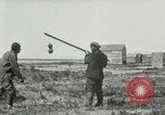 Standbild Alaskan Dorf Alaska USA, 1915, aus Sekunde 60 historischem Filmmaterial Videoclip 65675020847