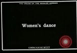Immagine di Danza nativa Point Hope Alaska USA, 1915, secondo 56 filmato di repertorio 65675020850