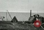Standbild Eskimo Village Point Barrow Alaska USA, 1915, aus Sekunde 45 historischem Filmmaterial Videoclip 65675020852