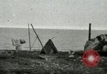 Standbild Eskimo Village Point Barrow Alaska USA, 1915, aus Sekunde 46 historischem Filmmaterial Videoclip 65675020852