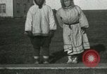 Standbild 4 Juli Point Barrow Alaska USA, 1915, aus Sekunde 55 historischem Filmmaterial Videoclip 65675020853