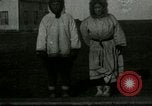 Standbild 4 Juli Point Barrow Alaska USA, 1915, aus Sekunde 58 historischem Filmmaterial Videoclip 65675020853