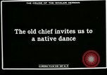 Standbild Native Esquimau Tanz Point Barrow Alaska USA, 1915, aus Sekunde 7 historischem Filmmaterial Videoclip 65675020854